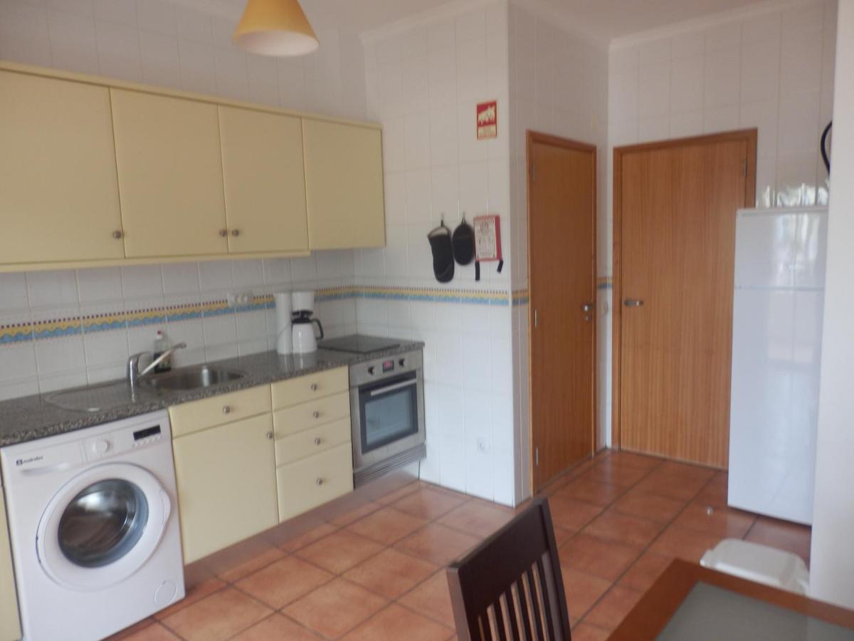 Bel Appartement Au Bord De La Mer De Porto De Mos 라고스 외부 사진