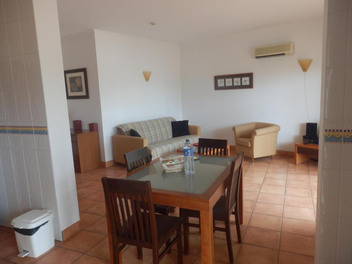 Bel Appartement Au Bord De La Mer De Porto De Mos 라고스 외부 사진