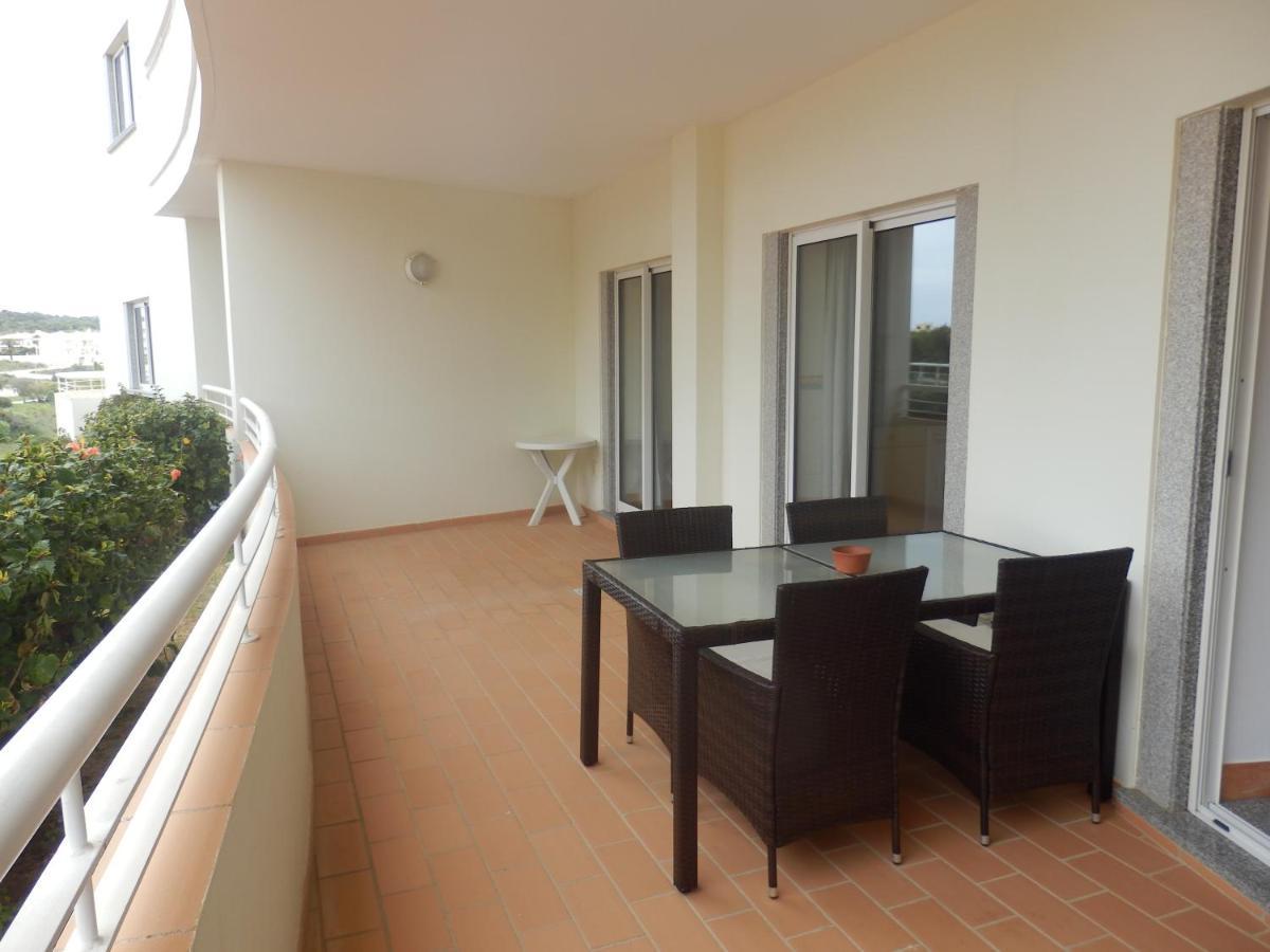 Bel Appartement Au Bord De La Mer De Porto De Mos 라고스 외부 사진