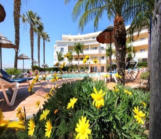 Bel Appartement Au Bord De La Mer De Porto De Mos 라고스 외부 사진