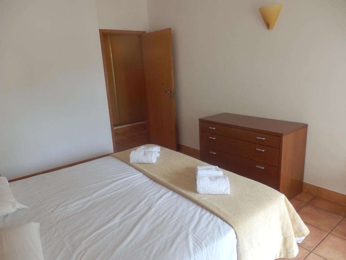 Bel Appartement Au Bord De La Mer De Porto De Mos 라고스 외부 사진